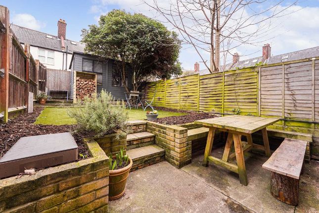 Property for sale in Lessingham Avenue, London