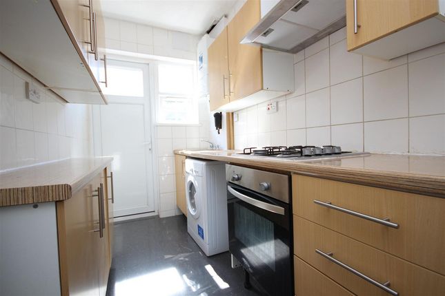 98, Henchman Street, London photo 4