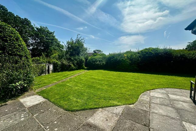 33, Parkgate, Knutsford photo 2