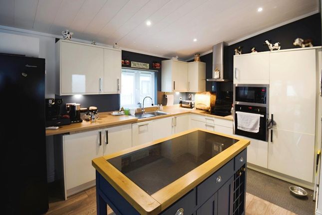 Mobile/park home for sale in St Andrews, Kirkgate, Tydd St Giles, Wisbech, Cambridgeshire