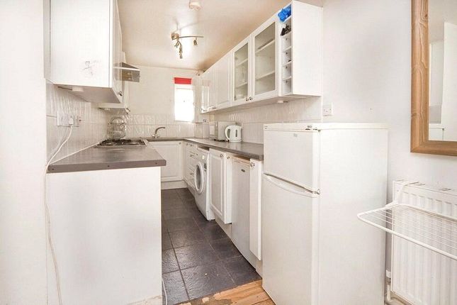 25,, Penderyn Way, London photo 5
