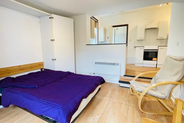 Studio to rent in Richmond Road, Kingston Upon Thames