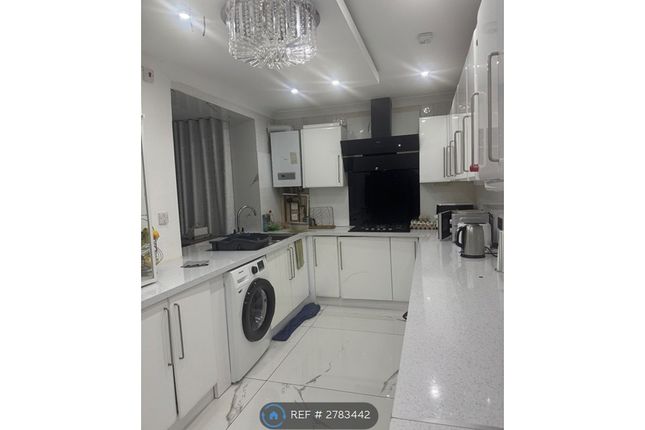 Swale Close, Aveley, South Ockendon photo 5