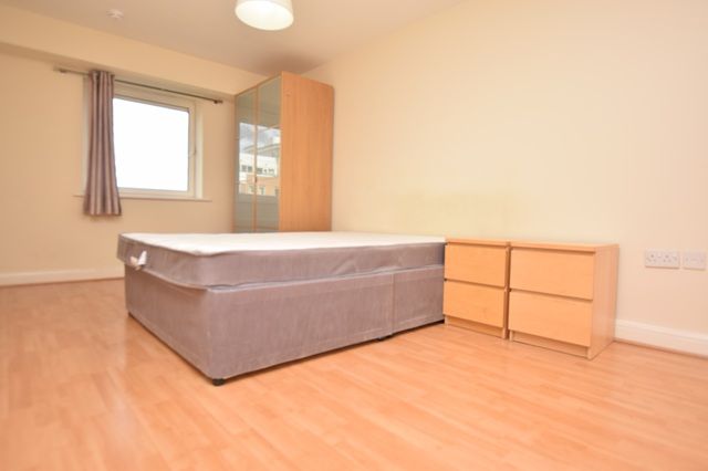 Apt 405, Sheffield photo 5