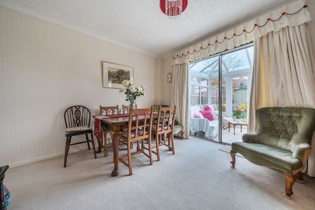 49, Rye Crescent, Bedford photo 4