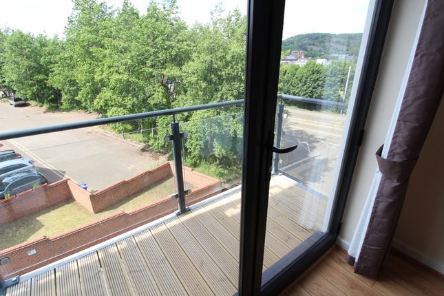Flat to rent in City Towers, Watery Street, Sheffield