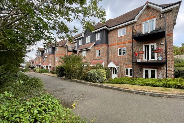 Flat for sale in Freer Crescent, High Wycombe