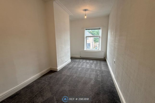 Clare Road, Wyke, Bradford photo 5
