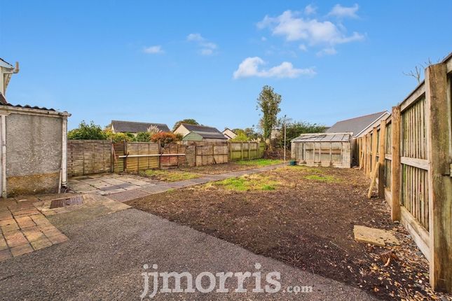 52 St. Martins Park, Haverfordwest photo 4