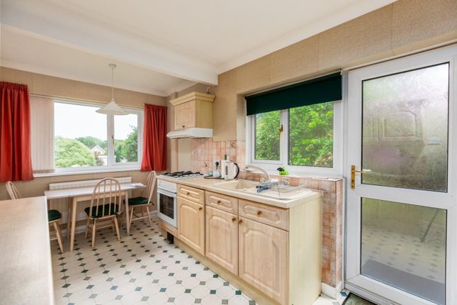 24, Whiteshell Drive, Swansea photo 4