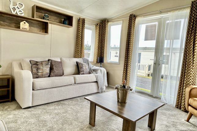 4, Suffolk Sands Holiday Park, Felixstowe photo 2