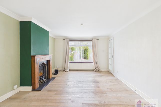 11A, Slessor Drive, The Murray, East Kilbride photo 2