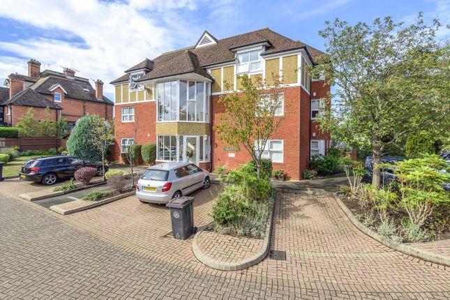 Thumbnail Flat for sale in Foley Mews, Claygate, Esher