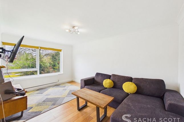 Flat 5, Gloucester Court 15A Overton Road, Sutton photo 2