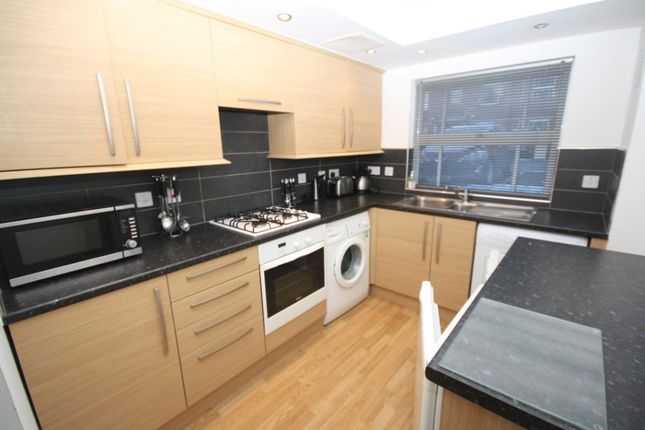 2, Royal Court Drive, Bolton photo 5