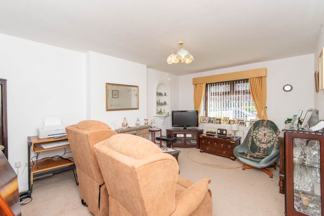 81 Heaton Street, Chesterfield photo 2