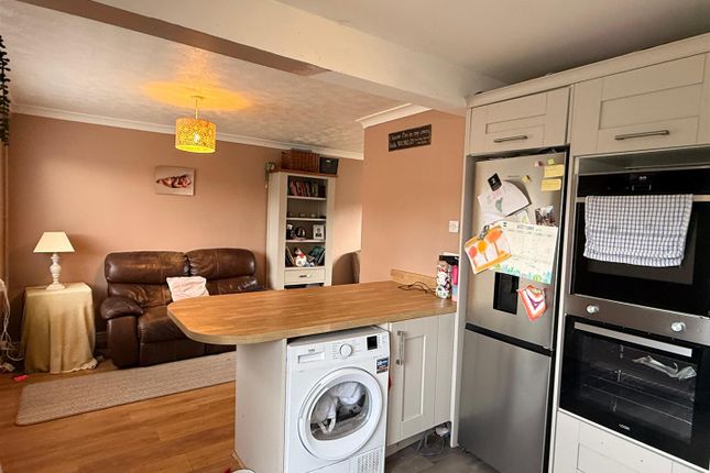 7, Aramstone Rise, Hereford photo 4