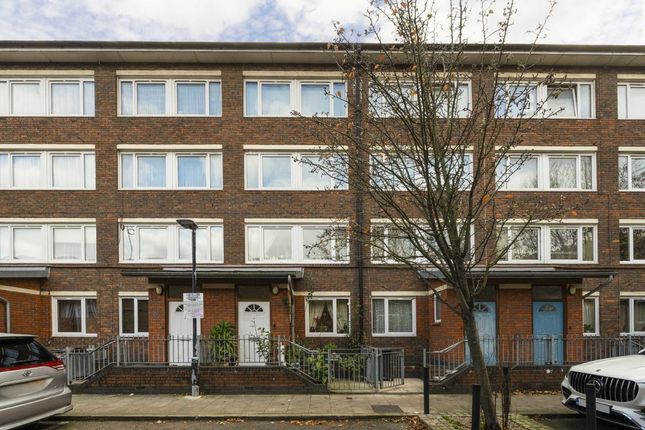 Thumbnail Flat for sale in Tolsford Road, London