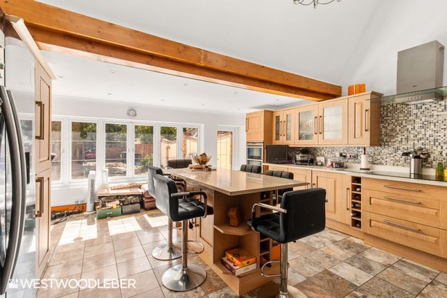 Five Acres, Hoe Lane, Nazeing photo 3