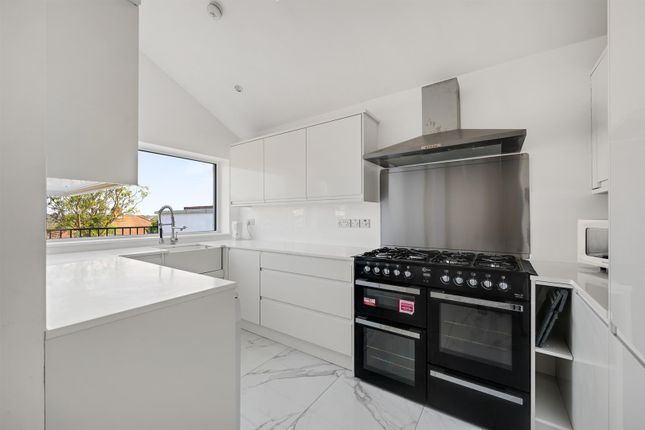 43, Dunblane Road, London photo 4