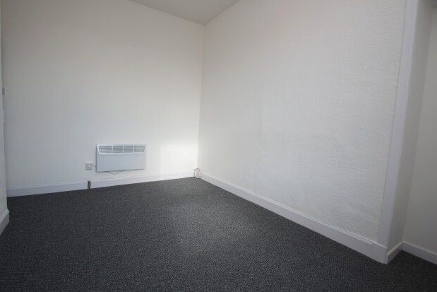 Flat to rent in New Street, Dalry