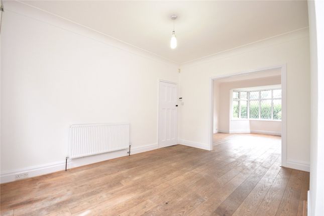 3, Kings Croft Gardens, Leeds photo 3