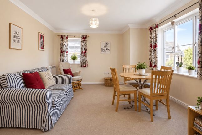 11, Gilbert Way, Canterbury photo 4