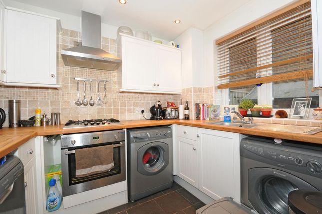 Link-detached house to rent in Fairfield Close, Northwood