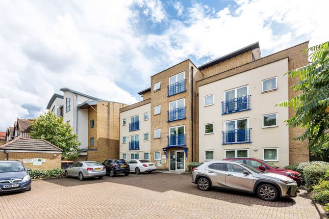 Thumbnail Flat to rent in Buckley House, Ealing Common, London