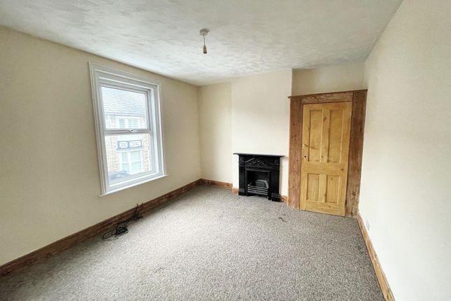 Terraced house to rent in Grosvenor Road, Portland