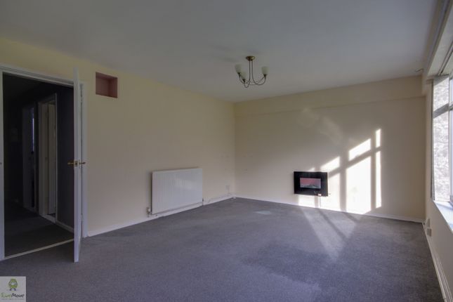 Maisonette for sale in Pike Close, Stafford, Staffordshire