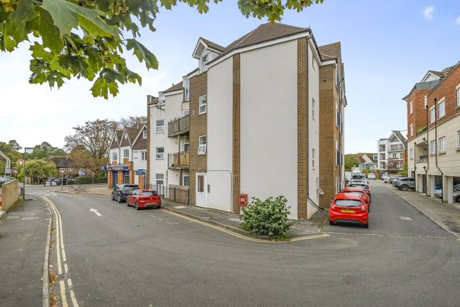2-bed flat on Flat 3 Century House, 23, Rosemount Avenue, West Byfleet, £240,000