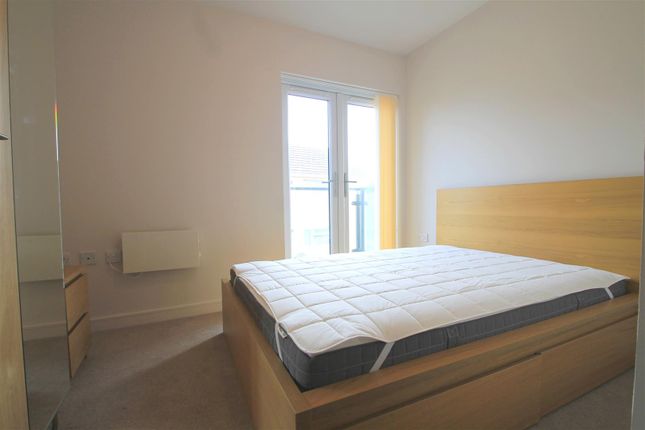 Flat for sale in Bute Street, Cardiff