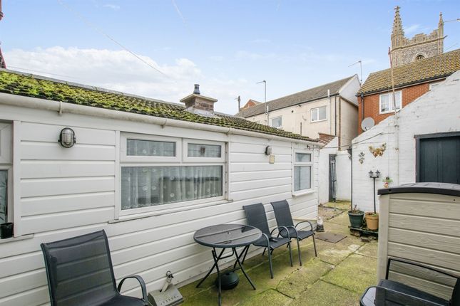 Terraced house for sale in Albion Road, Great Yarmouth