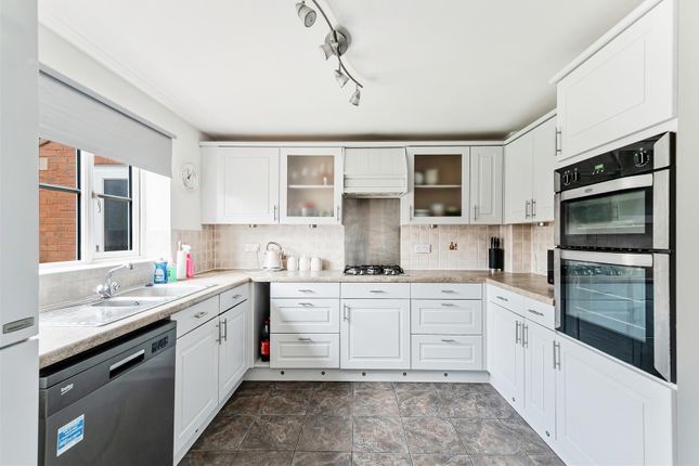 14, Carberry View, Weston-Super-Mare photo 4