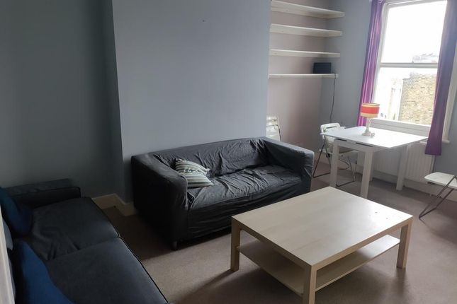 Thumbnail Room to rent in Richmond Way, London