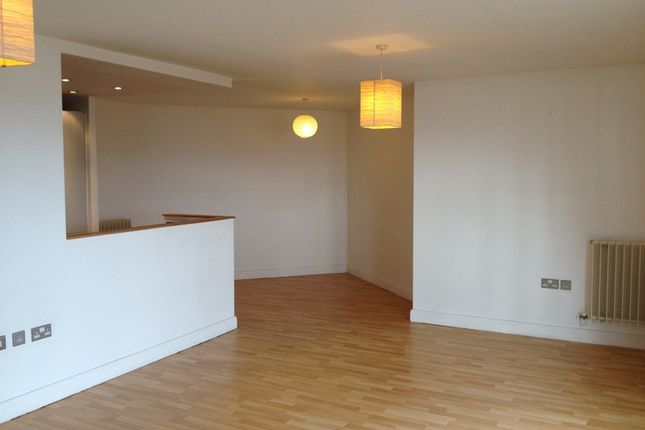 93 Western Beach, Western Beach Hanover Avenue, Royal Docks photo 4