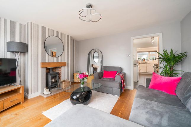 10, Amberdene, Matlock photo 3