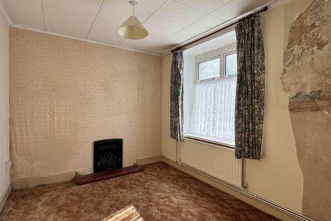 9, Margaret Road, Ammanford photo 3