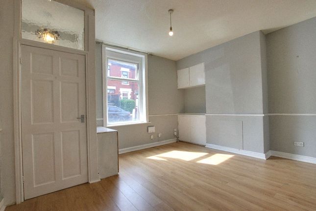 15 Pritchard Street, Blackburn photo 2