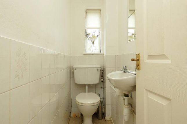 23, Cherry Tree Close, Whiston photo 3