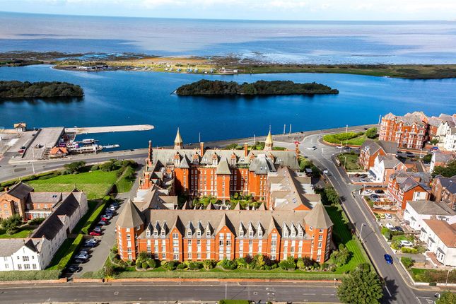 84 The Apartments, Marine Gate Mansions, Promenade, Southport photo 2