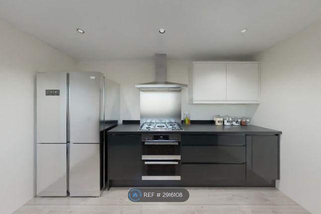 Applegarth Avenue, Guildford photo 2