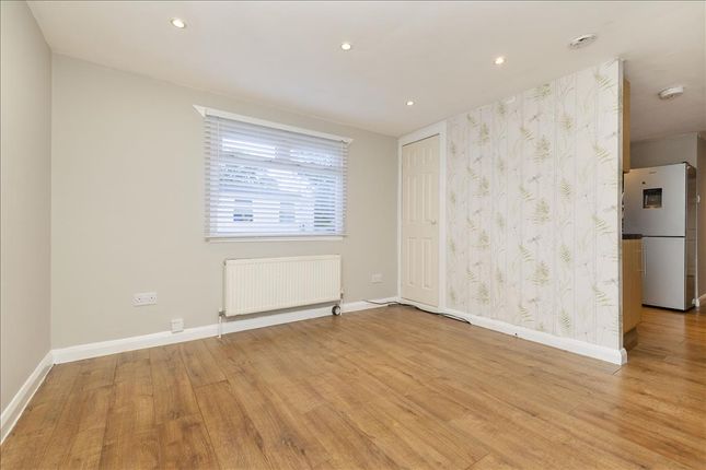 29 Cedar Road, Nivensknowe Park, Loanhead photo 3