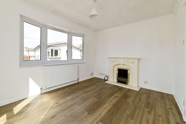 5, Hillcrest Park, Letchworth Garden City photo 4