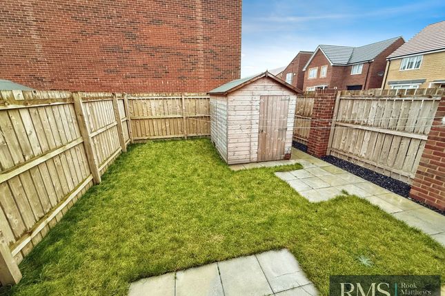 40, Poppy Place, Newcastle Upon Tyne photo 2