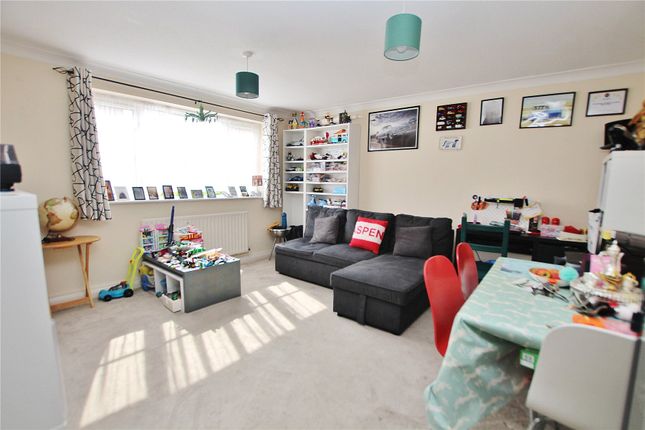 Flat 2, Latham Court 35-37,, High Street, Woking photo 3