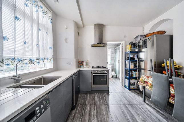 2e, Cadogan Road, Surbiton photo 3
