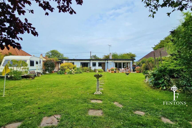 Greystones, Westbury Road, Great Holland photo 4