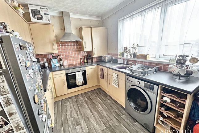 6a Warefield Road, Paignton photo 3